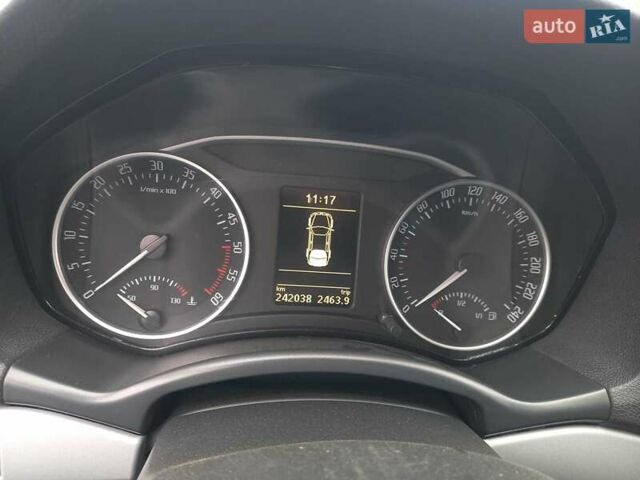 Сірий Шкода Октавія, об'ємом двигуна 1.6 л та пробігом 242 тис. км за 9750 $, фото 25 на Automoto.ua