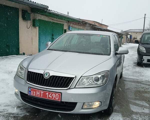 Серый Шкода Октавия, объемом двигателя 1.8 л и пробегом 176 тыс. км за 7600 $, фото 9 на Automoto.ua