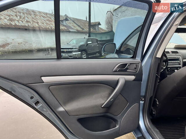 Серый Шкода Октавия, объемом двигателя 1.8 л и пробегом 280 тыс. км за 7900 $, фото 16 на Automoto.ua