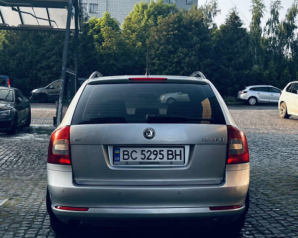 Сірий Шкода Октавія, об'ємом двигуна 1.6 л та пробігом 303 тис. км за 7100 $, фото 4 на Automoto.ua