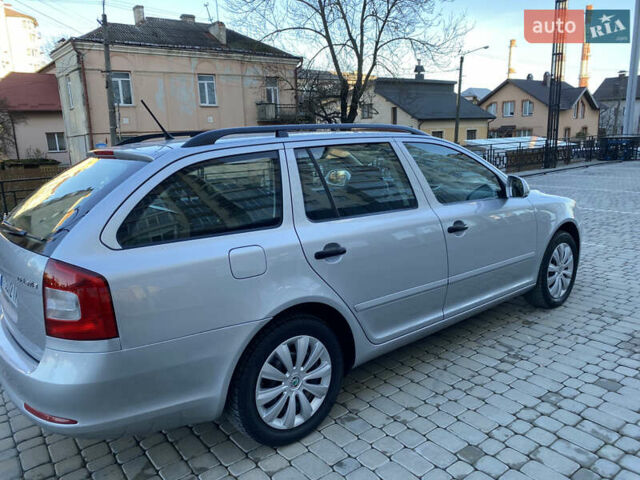 Серый Шкода Октавия, объемом двигателя 1.6 л и пробегом 225 тыс. км за 7999 $, фото 96 на Automoto.ua