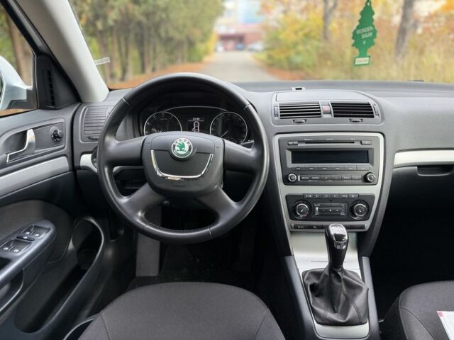 Серый Шкода Октавия, объемом двигателя 1.4 л и пробегом 195 тыс. км за 7600 $, фото 6 на Automoto.ua