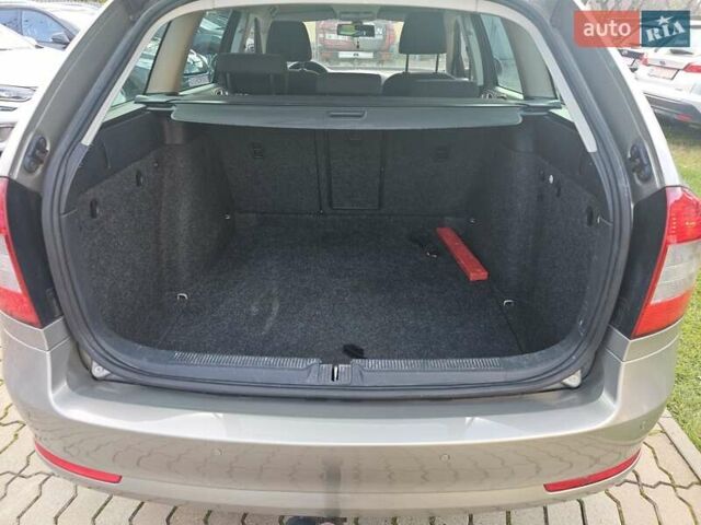 Шкода Октавия 2012 в Стрые на Automoto.ua Серый Шкода Октавия, объемом двигателя 1.2 л и пробегом 197 тыс. км за 7200 $, фото 22 на Automoto.ua