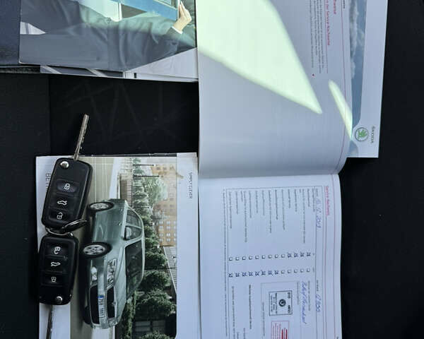 Серый Шкода Октавия, объемом двигателя 1.8 л и пробегом 173 тыс. км за 9350 $, фото 61 на Automoto.ua