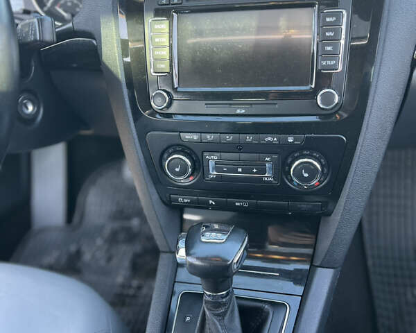 Серый Шкода Октавия, объемом двигателя 1.99 л и пробегом 239 тыс. км за 10777 $, фото 50 на Automoto.ua