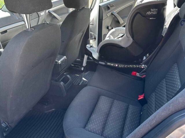 Сірий Шкода Октавія, об'ємом двигуна 1.6 л та пробігом 268 тис. км за 8300 $, фото 9 на Automoto.ua