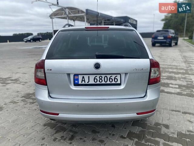 Серый Шкода Октавия, объемом двигателя 2.01 л и пробегом 222 тыс. км за 9000 $, фото 5 на Automoto.ua