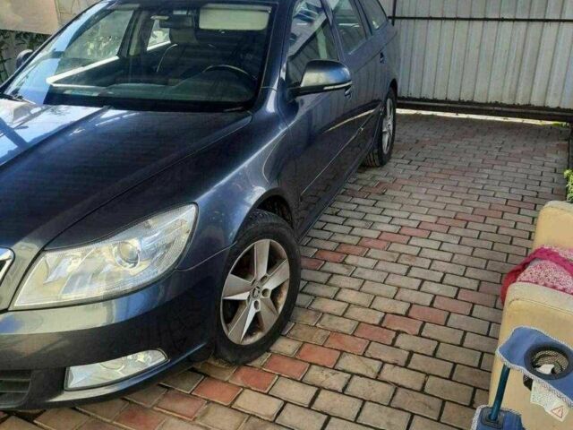 Шкода Октавия 2012 в Житомире на Automoto.ua Серый Шкода Октавия, объемом двигателя 0 л и пробегом 251 тыс. км за 7700 $, фото 1 на Automoto.ua