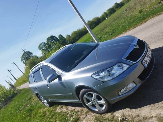 Шкода Октавія 2012 у Костополе на Automoto.ua Сірий Шкода Октавія, об'ємом двигуна 1.6 л та пробігом 248 тис. км за 9300 $, фото 3 на Automoto.ua