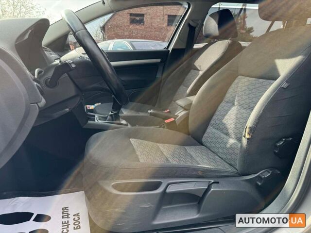 Серый Шкода Октавия, объемом двигателя 1.6 л и пробегом 267 тыс. км за 8550 $, фото 8 на Automoto.ua