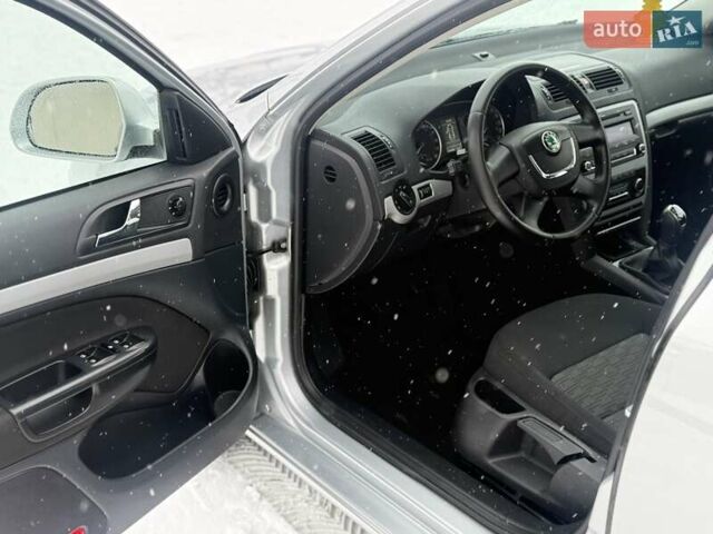 Серый Шкода Октавия, объемом двигателя 1.6 л и пробегом 220 тыс. км за 8599 $, фото 22 на Automoto.ua