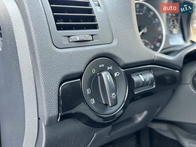 Серый Шкода Октавия, объемом двигателя 2 л и пробегом 191 тыс. км за 11850 $, фото 66 на Automoto.ua