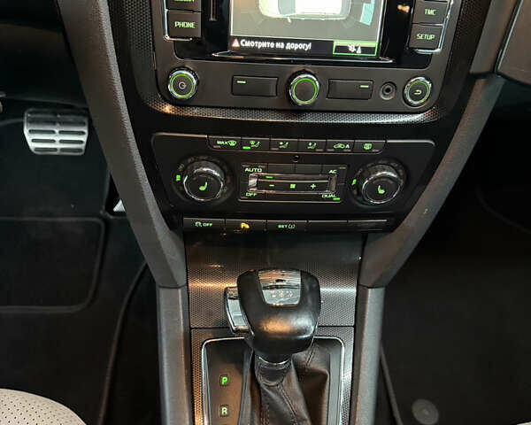 Сірий Шкода Октавія, об'ємом двигуна 2 л та пробігом 270 тис. км за 12000 $, фото 65 на Automoto.ua