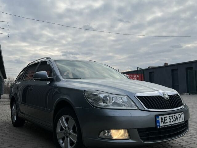 Серый Шкода Октавия, объемом двигателя 1.6 л и пробегом 256 тыс. км за 7500 $, фото 1 на Automoto.ua