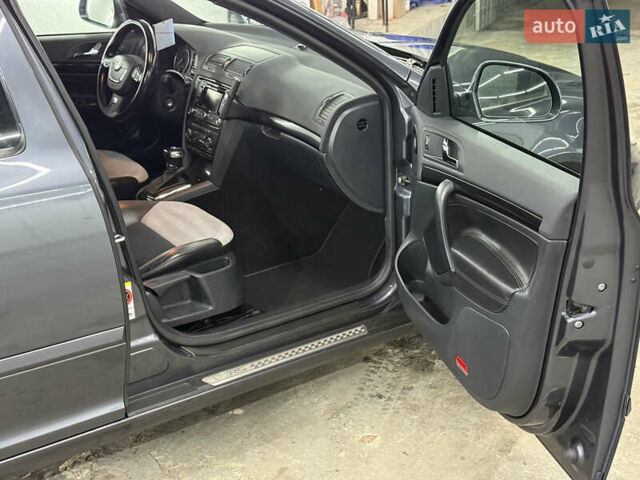 Сірий Шкода Октавія, об'ємом двигуна 2 л та пробігом 270 тис. км за 12000 $, фото 112 на Automoto.ua