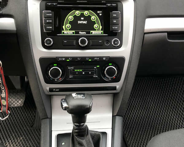 Сірий Шкода Октавія, об'ємом двигуна 2.01 л та пробігом 260 тис. км за 10300 $, фото 31 на Automoto.ua