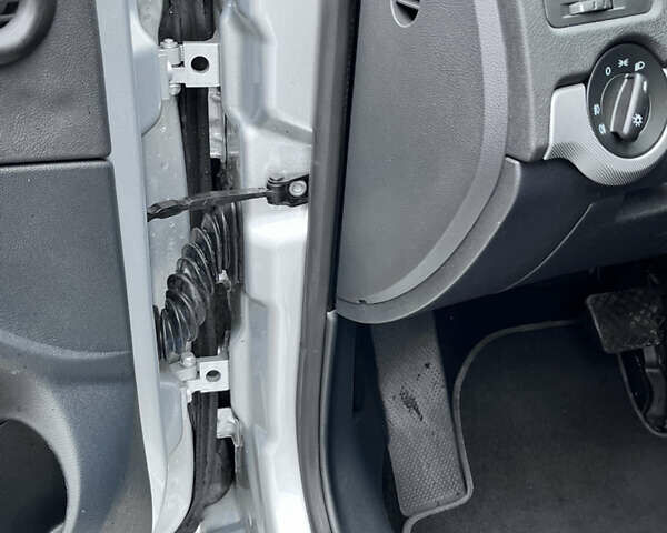 Серый Шкода Октавия, объемом двигателя 1.8 л и пробегом 217 тыс. км за 9500 $, фото 9 на Automoto.ua