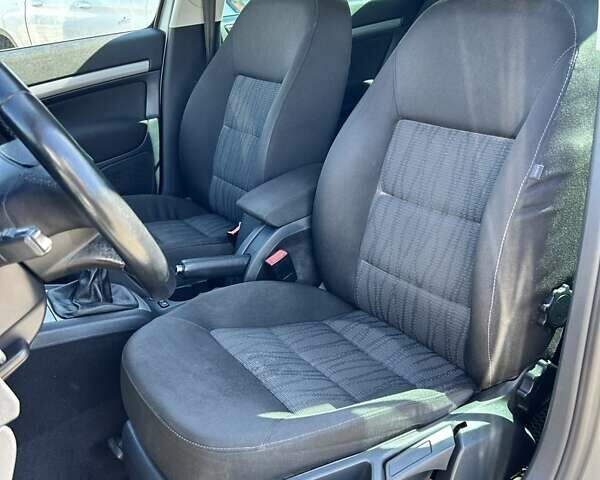Серый Шкода Октавия, объемом двигателя 1.6 л и пробегом 366 тыс. км за 7600 $, фото 12 на Automoto.ua
