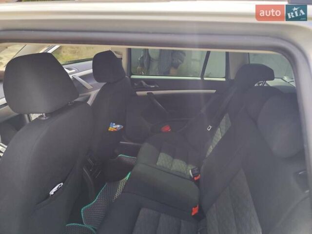 Серый Шкода Октавия, объемом двигателя 1.6 л и пробегом 378 тыс. км за 7600 $, фото 13 на Automoto.ua