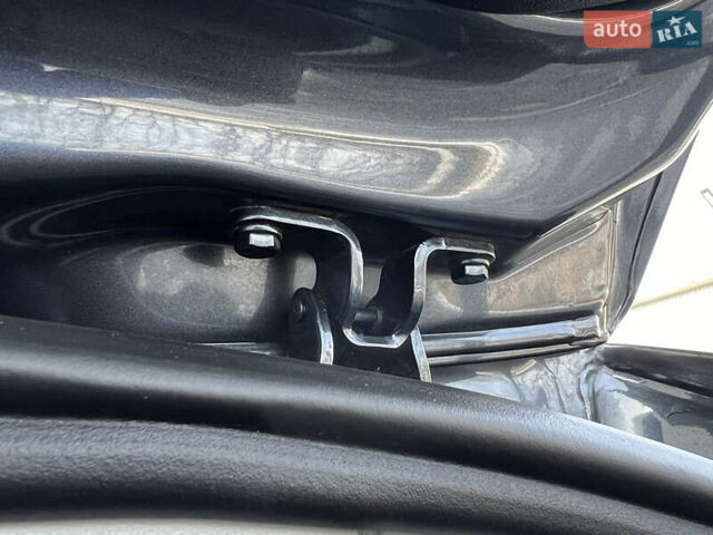 Серый Шкода Октавия, объемом двигателя 2 л и пробегом 191 тыс. км за 11850 $, фото 112 на Automoto.ua