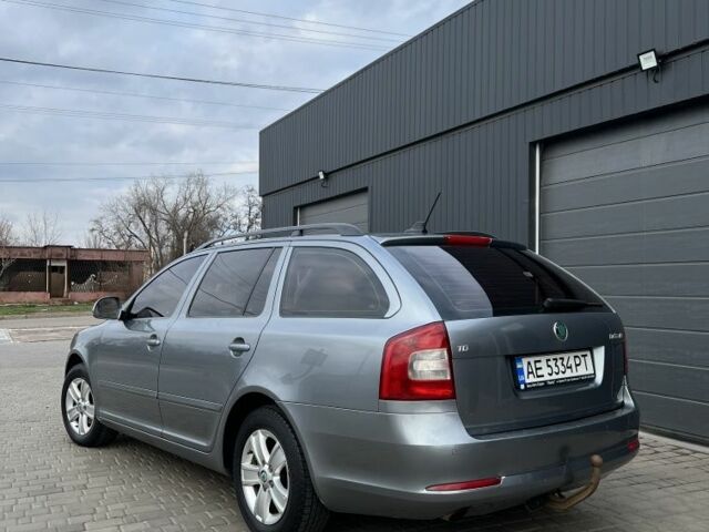 Серый Шкода Октавия, объемом двигателя 1.6 л и пробегом 256 тыс. км за 7500 $, фото 2 на Automoto.ua