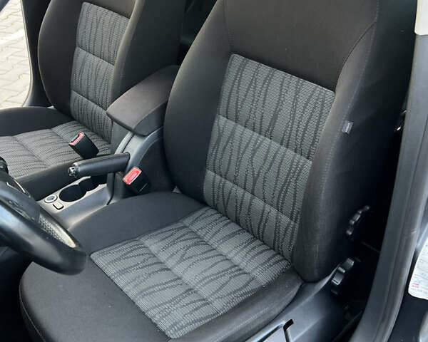 Серый Шкода Октавия, объемом двигателя 0 л и пробегом 255 тыс. км за 7399 $, фото 23 на Automoto.ua