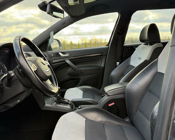 Серый Шкода Октавия, объемом двигателя 2 л и пробегом 270 тыс. км за 11000 $, фото 25 на Automoto.ua