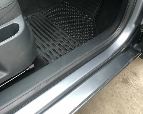 Серый Шкода Октавия, объемом двигателя 1.97 л и пробегом 247 тыс. км за 8700 $, фото 12 на Automoto.ua