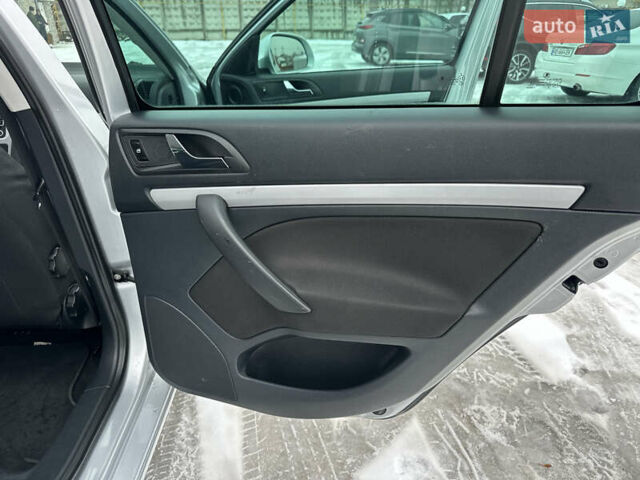 Серый Шкода Октавия, объемом двигателя 1.6 л и пробегом 210 тыс. км за 9499 $, фото 27 на Automoto.ua