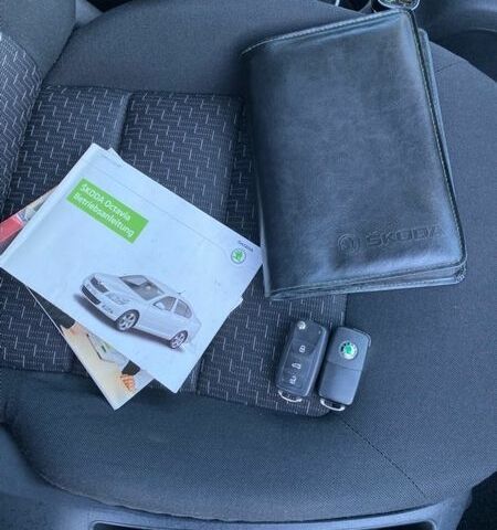 Серый Шкода Октавия, объемом двигателя 0 л и пробегом 267 тыс. км за 6800 $, фото 24 на Automoto.ua