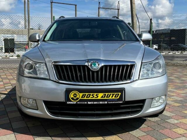 Серый Шкода Октавия, объемом двигателя 1.6 л и пробегом 243 тыс. км за 7600 $, фото 1 на Automoto.ua