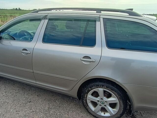 Сірий Шкода Октавія, об'ємом двигуна 1.6 л та пробігом 177 тис. км за 8500 $, фото 15 на Automoto.ua