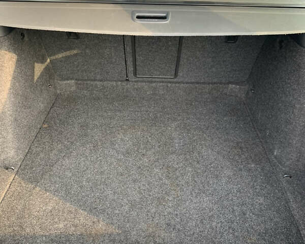 Серый Шкода Октавия, объемом двигателя 1.6 л и пробегом 217 тыс. км за 8500 $, фото 10 на Automoto.ua