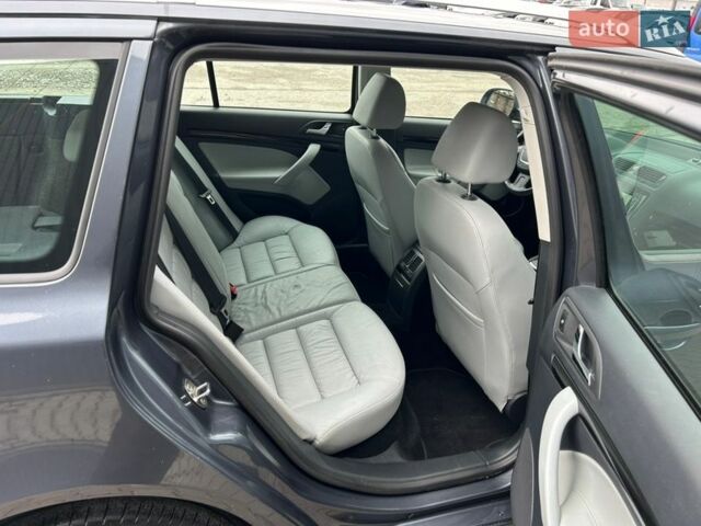 Серый Шкода Октавия, объемом двигателя 2 л и пробегом 245 тыс. км за 10999 $, фото 56 на Automoto.ua