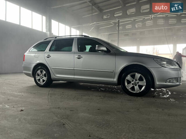 Сірий Шкода Октавія, об'ємом двигуна 1.6 л та пробігом 214 тис. км за 8999 $, фото 5 на Automoto.ua