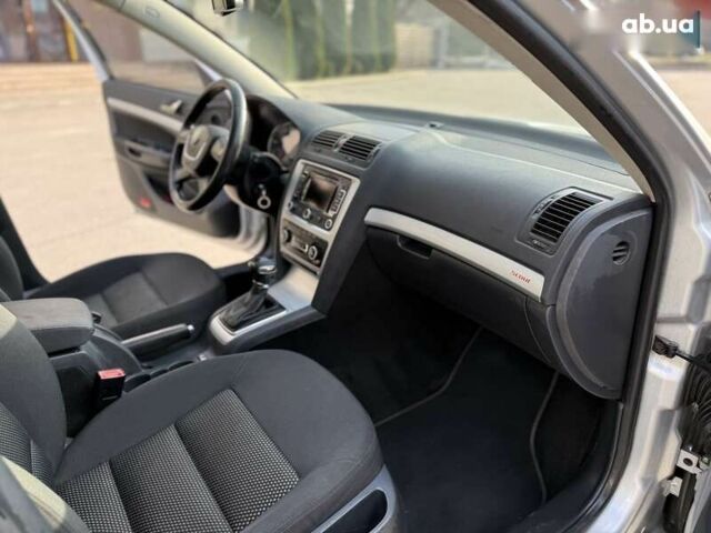 Серый Шкода Октавия, объемом двигателя 2 л и пробегом 490 тыс. км за 9500 $, фото 20 на Automoto.ua