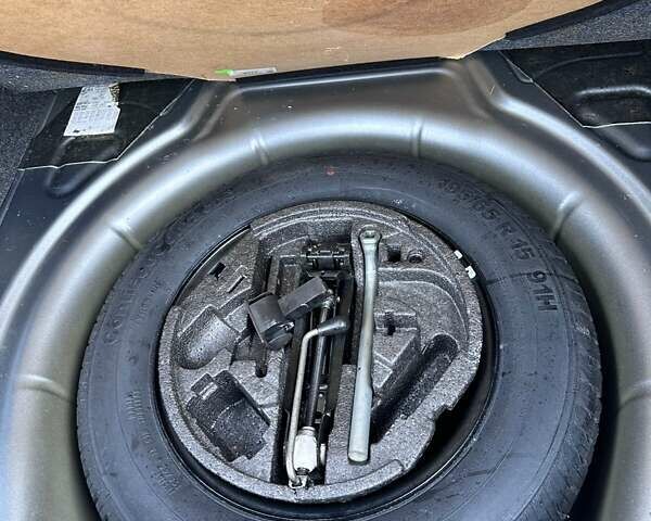 Серый Шкода Октавия, объемом двигателя 1.4 л и пробегом 201 тыс. км за 8000 $, фото 27 на Automoto.ua