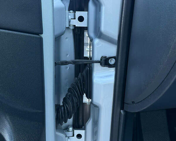 Серый Шкода Октавия, объемом двигателя 0 л и пробегом 147 тыс. км за 8499 $, фото 5 на Automoto.ua