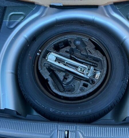 Серый Шкода Октавия, объемом двигателя 0 л и пробегом 179 тыс. км за 8599 $, фото 86 на Automoto.ua