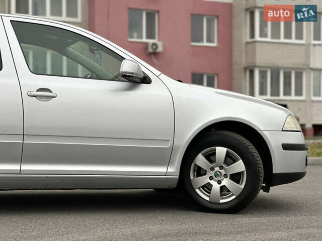 Серый Шкода Октавия, объемом двигателя 1.6 л и пробегом 215 тыс. км за 7999 $, фото 10 на Automoto.ua