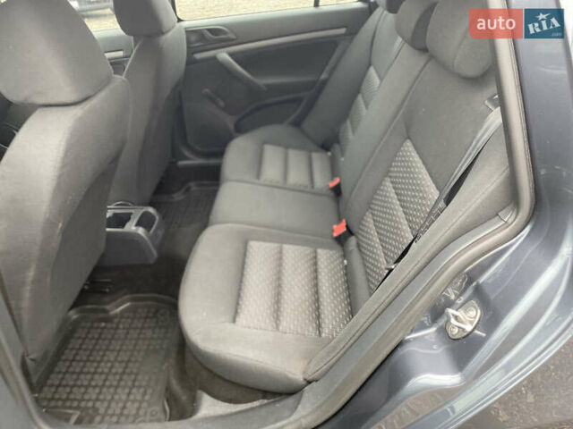 Сірий Шкода Октавія, об'ємом двигуна 1.6 л та пробігом 182 тис. км за 7900 $, фото 26 на Automoto.ua