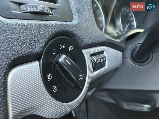 Сірий Шкода Октавія, об'ємом двигуна 1.6 л та пробігом 299 тис. км за 6450 $, фото 52 на Automoto.ua