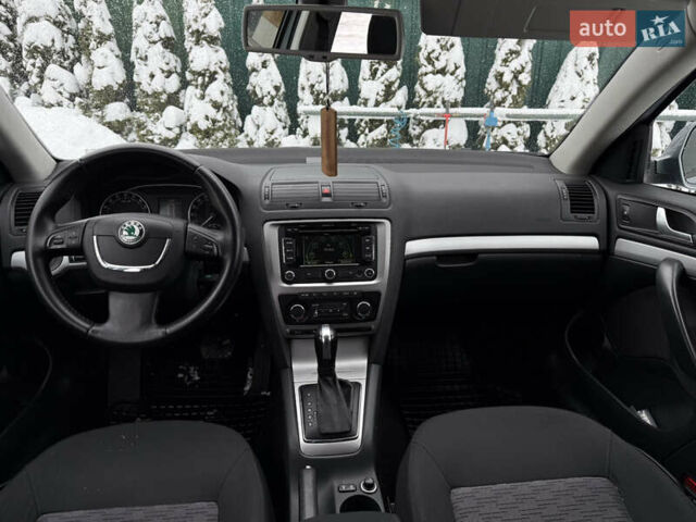 Сірий Шкода Октавія, об'ємом двигуна 1.6 л та пробігом 233 тис. км за 7999 $, фото 43 на Automoto.ua