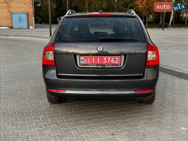 Сірий Шкода Октавія, об'ємом двигуна 2 л та пробігом 235 тис. км за 9700 $, фото 4 на Automoto.ua