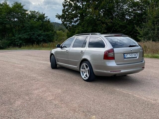 Сірий Шкода Октавія, об'ємом двигуна 1.97 л та пробігом 321 тис. км за 9350 $, фото 1 на Automoto.ua