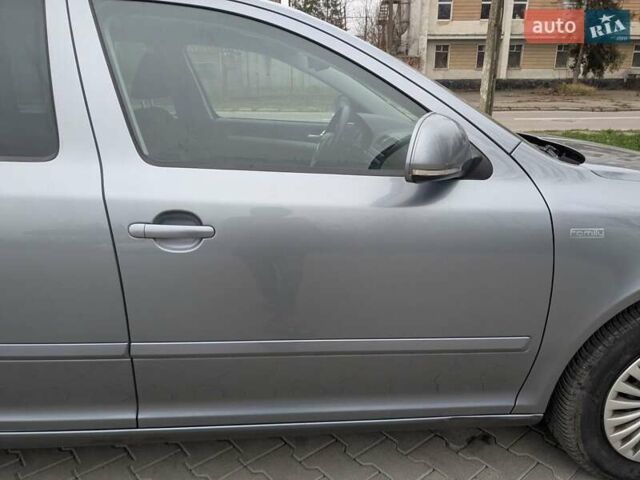 Серый Шкода Октавия, объемом двигателя 0 л и пробегом 245 тыс. км за 7400 $, фото 29 на Automoto.ua
