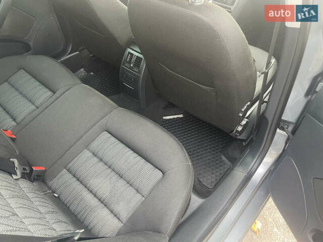 Серый Шкода Октавия, объемом двигателя 1.6 л и пробегом 290 тыс. км за 9600 $, фото 14 на Automoto.ua