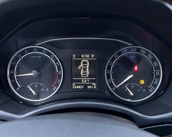 Серый Шкода Октавия, объемом двигателя 1.97 л и пробегом 254 тыс. км за 11999 $, фото 46 на Automoto.ua