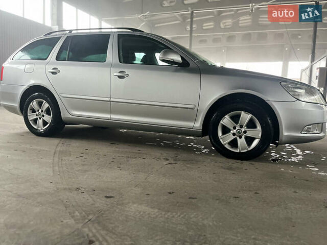 Сірий Шкода Октавія, об'ємом двигуна 1.6 л та пробігом 214 тис. км за 8999 $, фото 16 на Automoto.ua