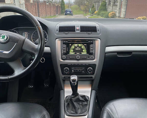 Сірий Шкода Октавія, об'ємом двигуна 1.6 л та пробігом 230 тис. км за 8500 $, фото 13 на Automoto.ua